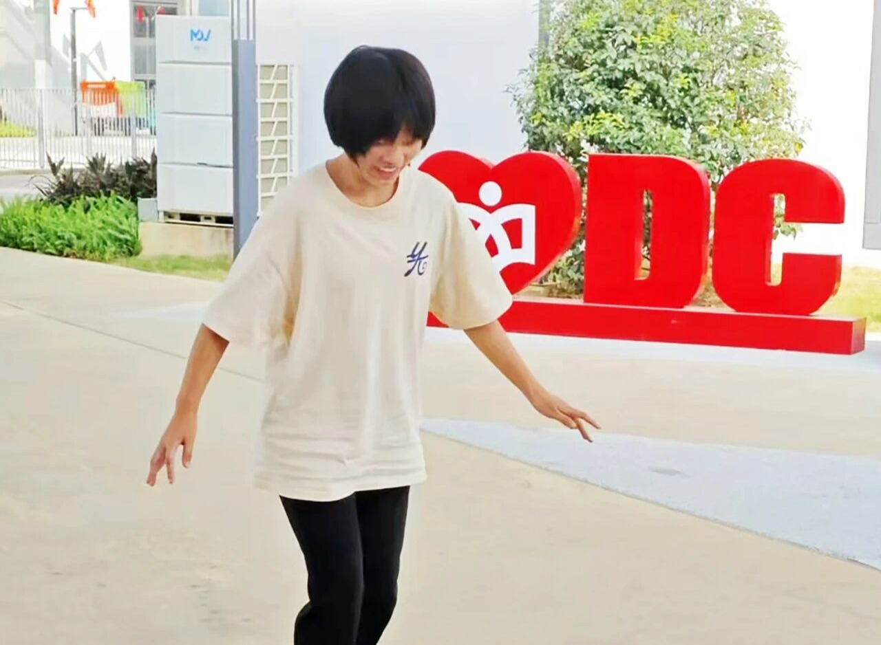 深小理获“奖”记|贺羽婕: 做志愿、搞科研的“反迷茫”进阶之路