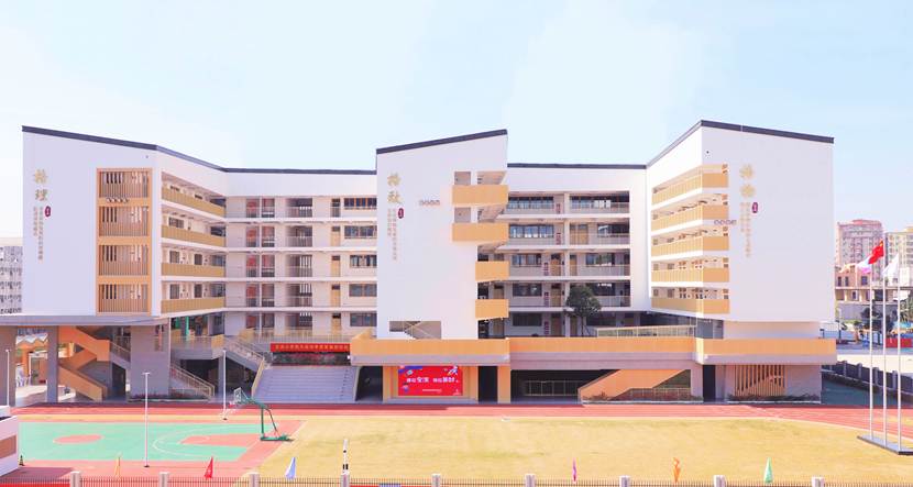 学校三栋楼