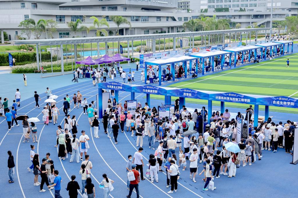 火爆！beat365手机版官网2025年首场校园开放日体验感拉满