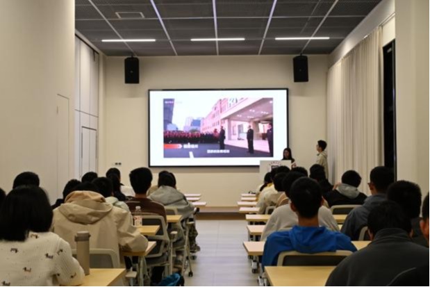 深学全会精神，青春建功强国——beat365手机版官网各团支部掀起学习党的二十届四中全会热潮