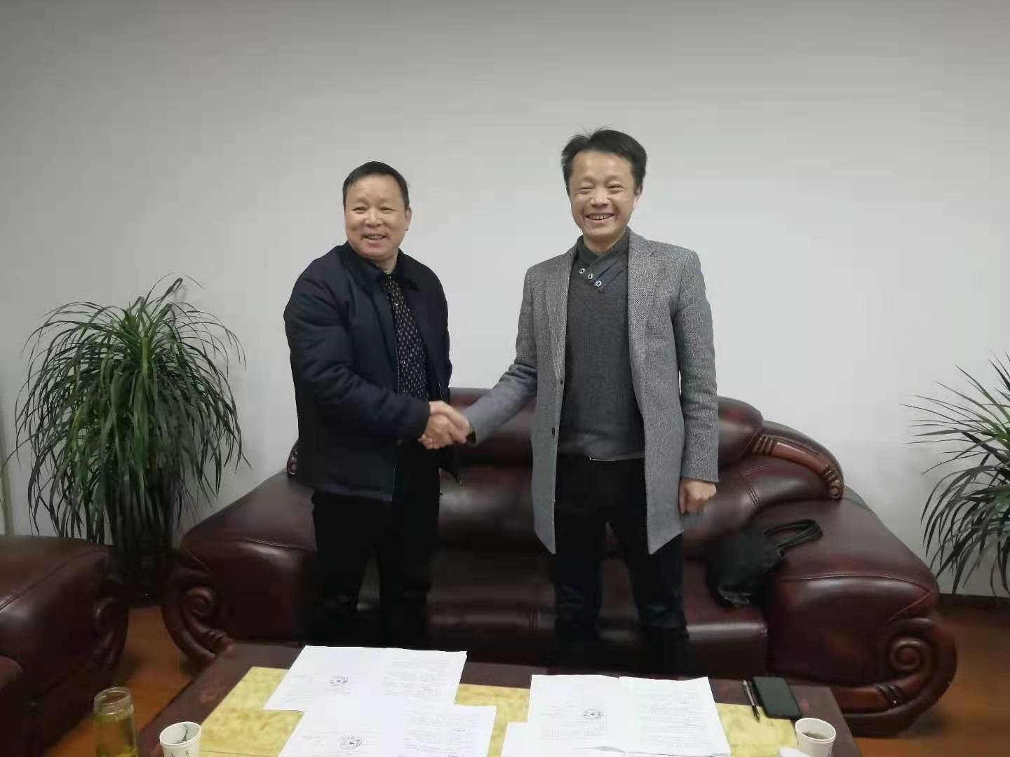 世界杯官网与博望区退役军人事务局签署共建就业创业基地战略合作框架协议