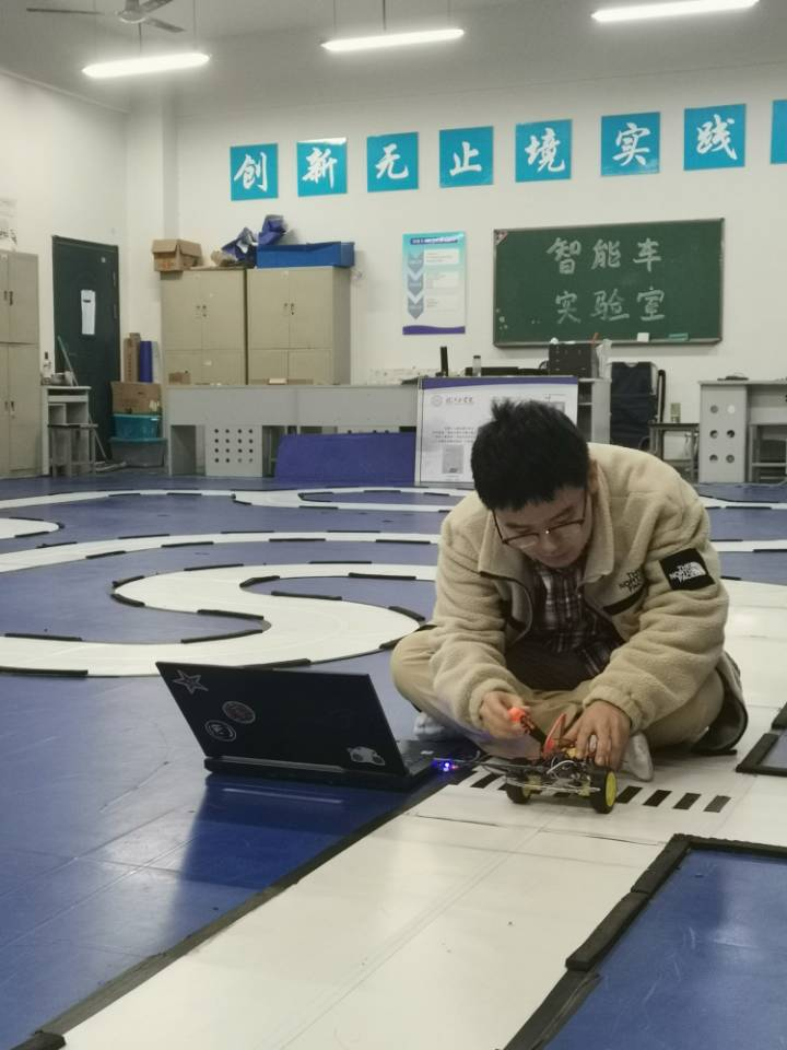 2026年国际足联世界杯第十一届智能汽车校内赛顺利完成