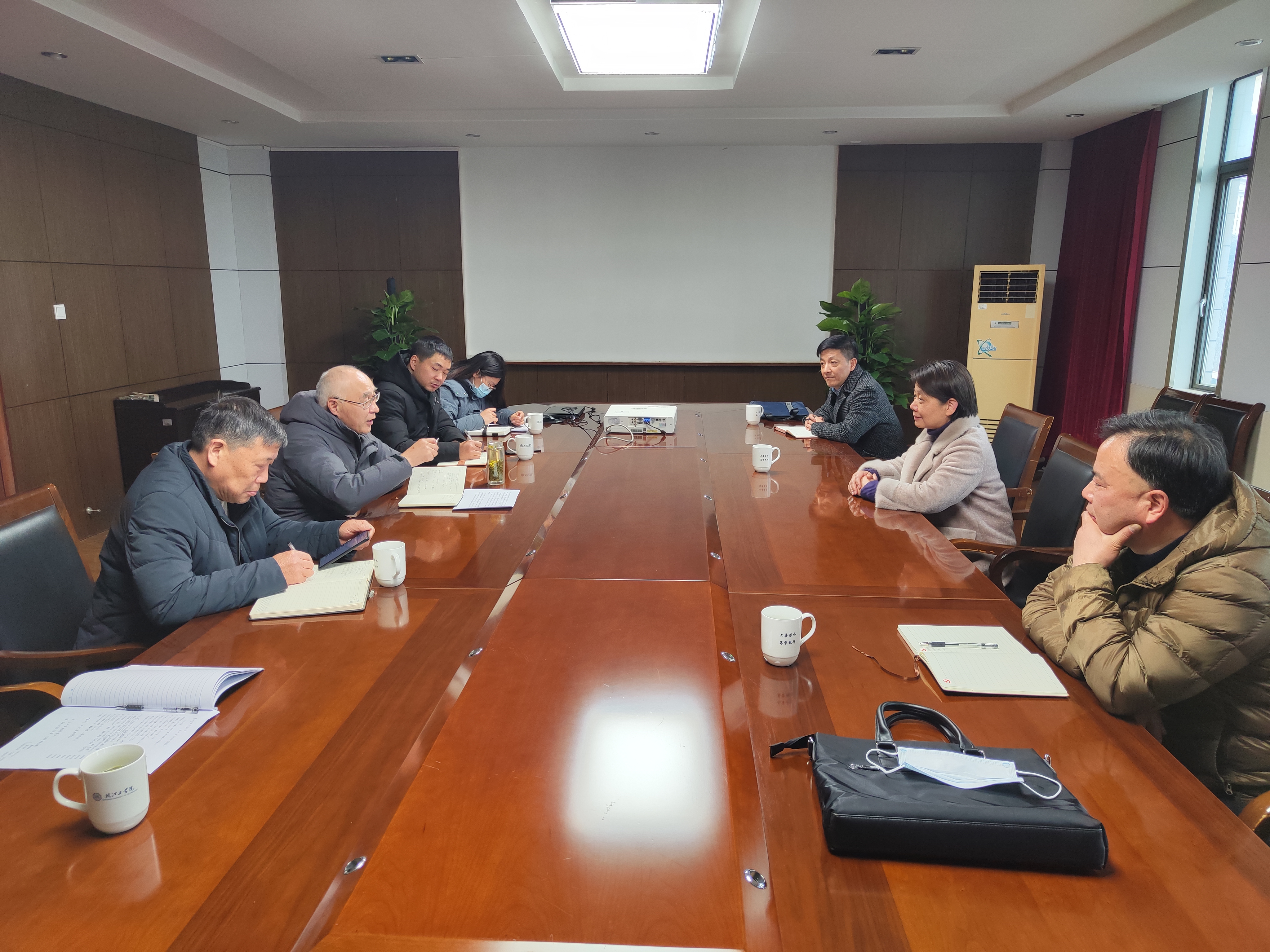 马鞍山市科学技术协会领导来世界杯官网交流