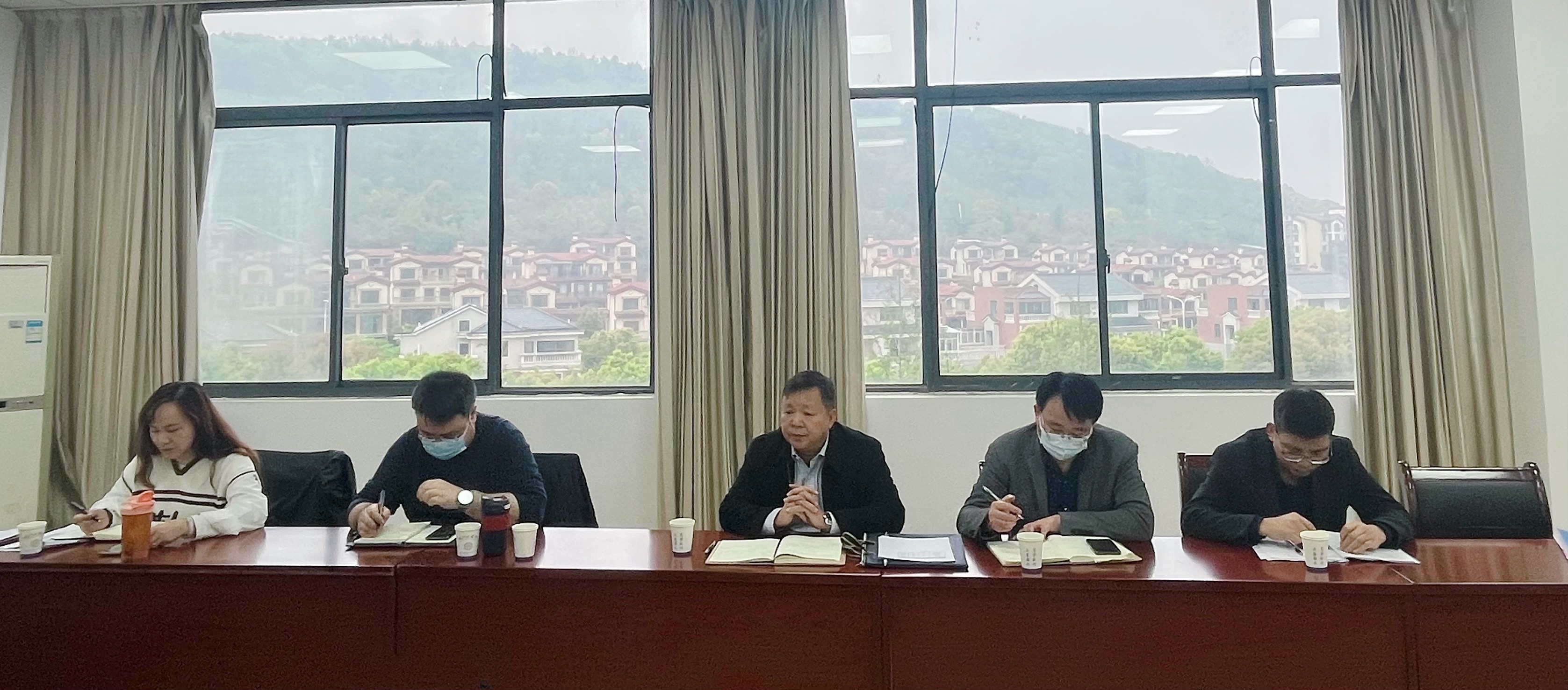 世界杯官网开展学生工作专题调研
