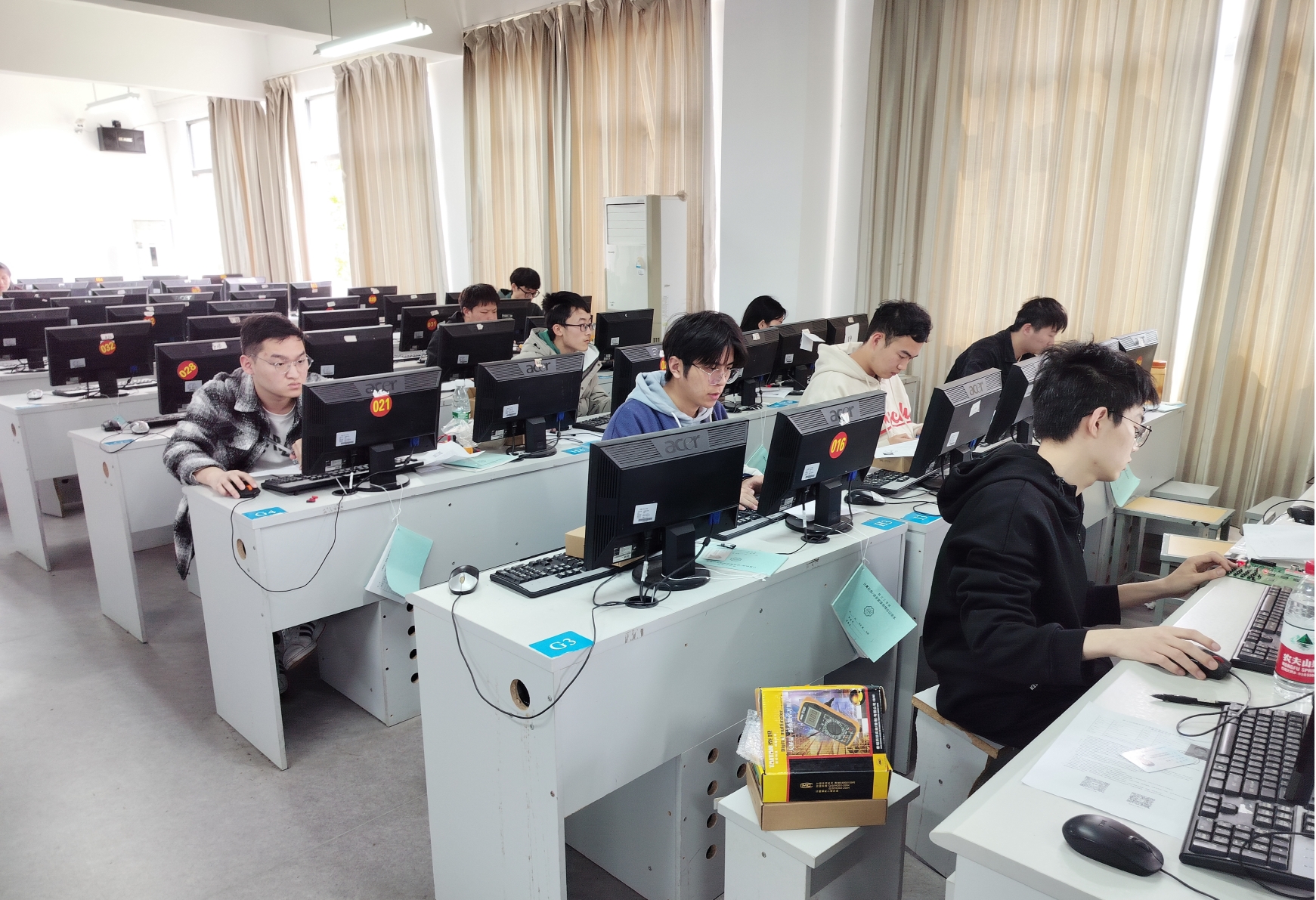 “青春无畏，逐梦扬威” ——第十四届蓝桥杯在马高校选手齐聚2026年国际足联世界杯赛点开展比赛