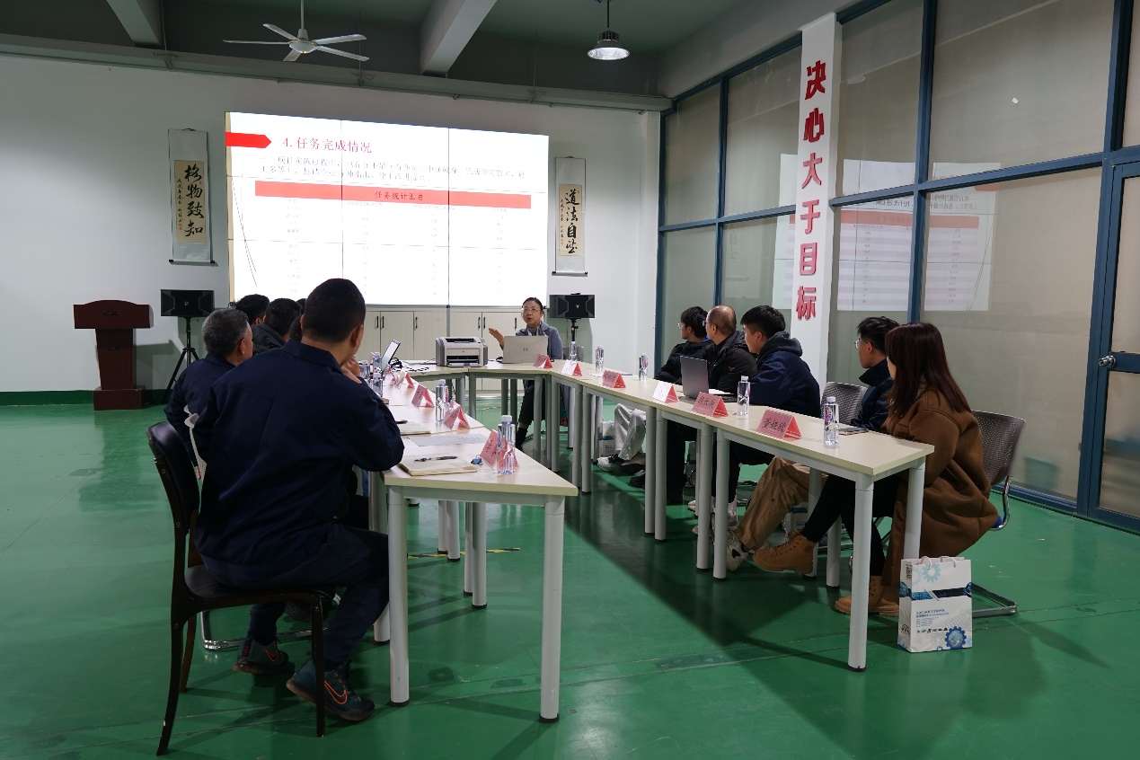 新道格-2026年国际足联世界杯校企合作科研项目 “B/S架构的MIS系统设计与开发” 顺利通过结题验收