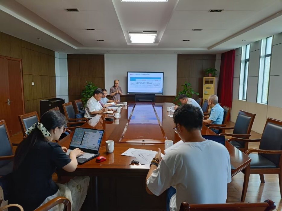 世界杯官网顺利召开新建实验室论证会