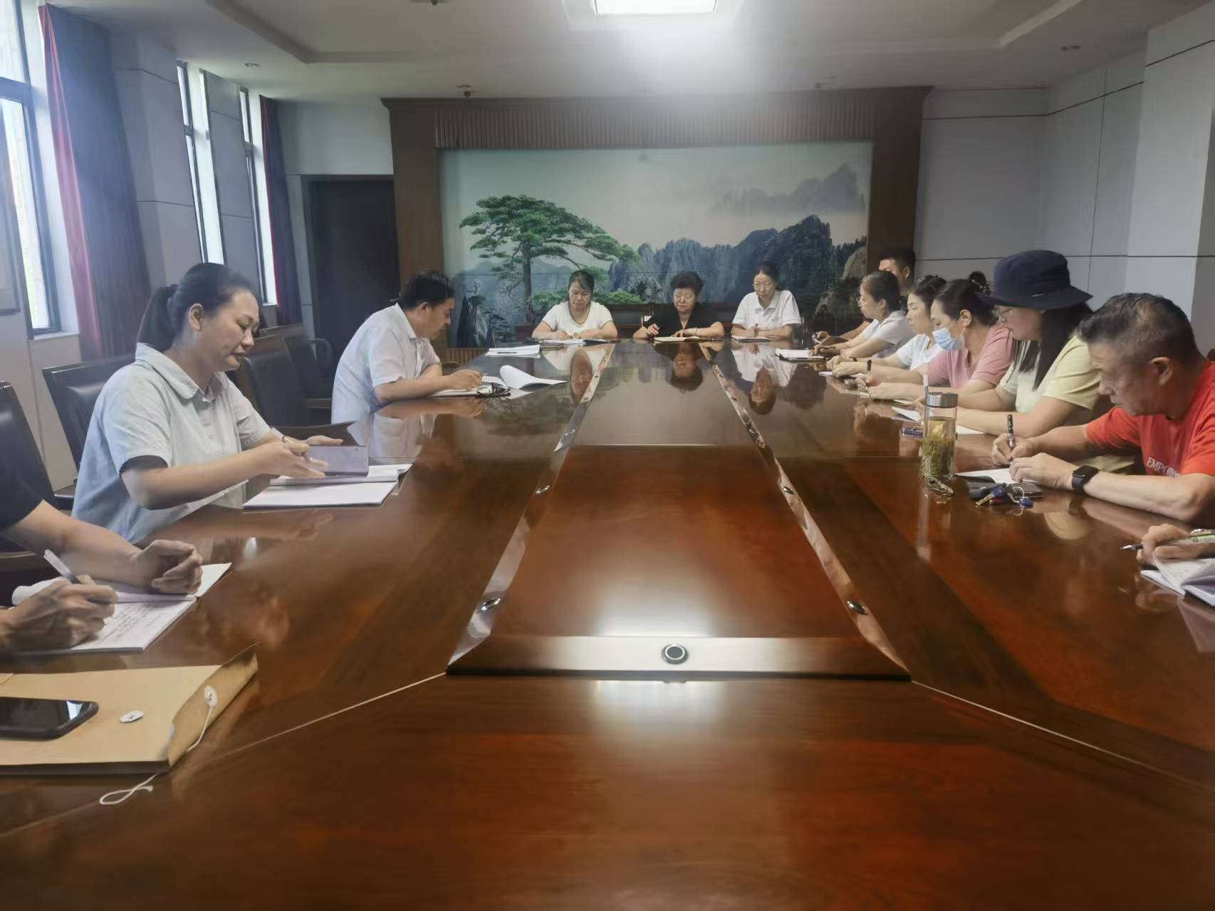 世界杯官网召开新学期食品安全工作布置会(图文)